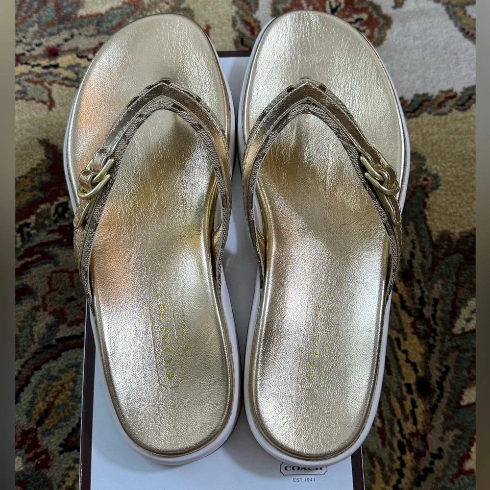 New Coach Lyndsey Women's‎ Khaki/ Gold Canvas Metallic Leather Sandals Sz 7M